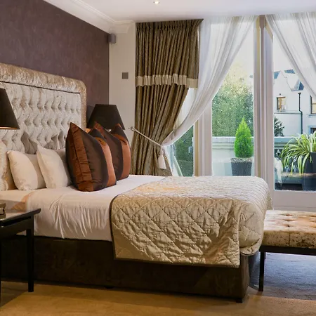 Muckross Park & Hotel